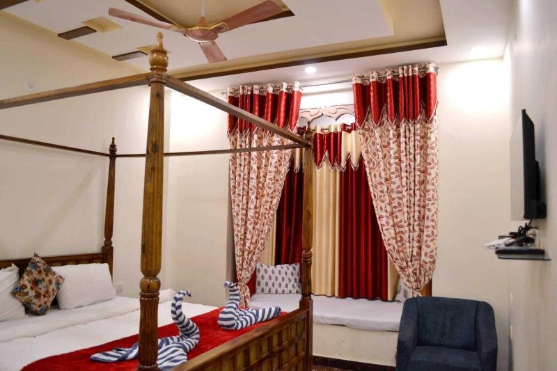 Rudraksh Hotel Restaurant — general view