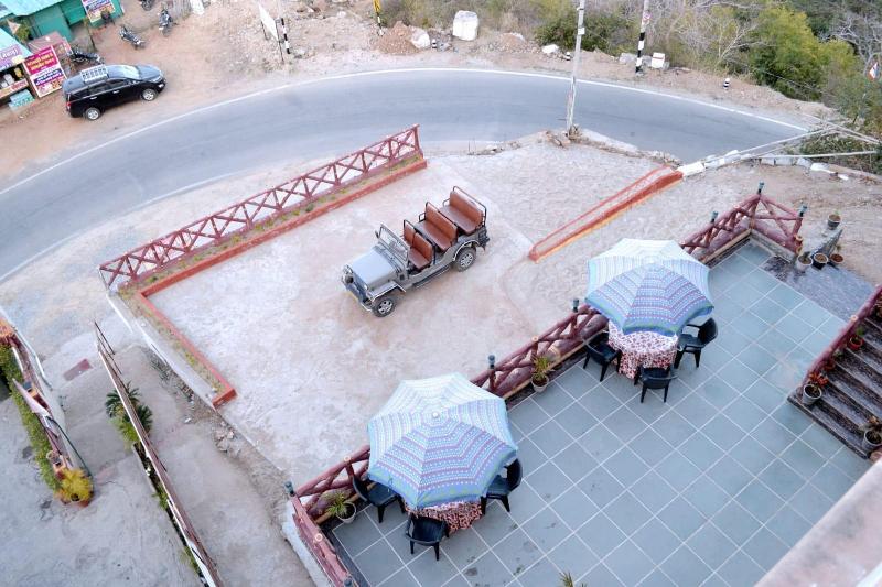 Rudraksh Hotel Restaurant image