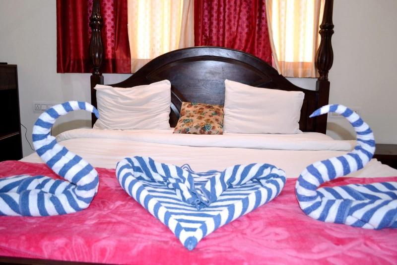 Rudraksh Hotel Restaurant image