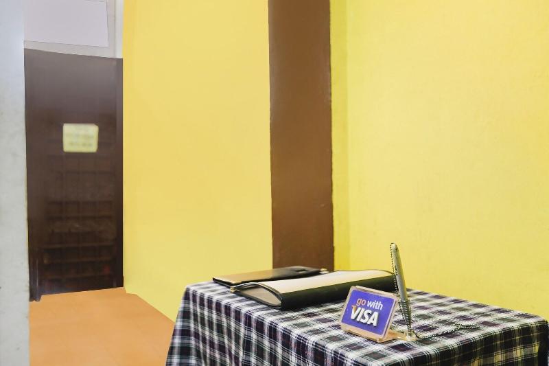 Spot On 91512 Siantan Anambas Syariah image