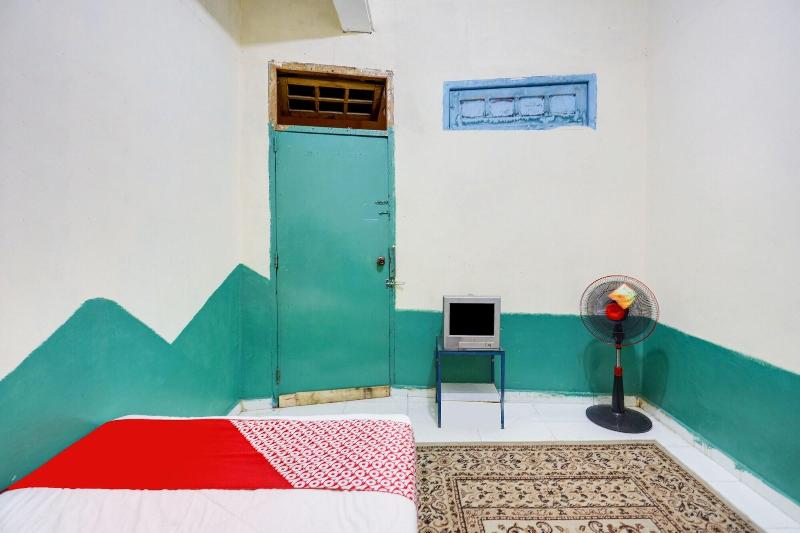 Spot On 91512 Siantan Anambas Syariah image