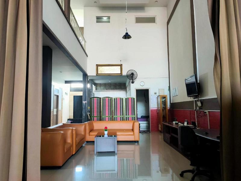 Spot On 92900 Kost 3 Kelor Syariah image