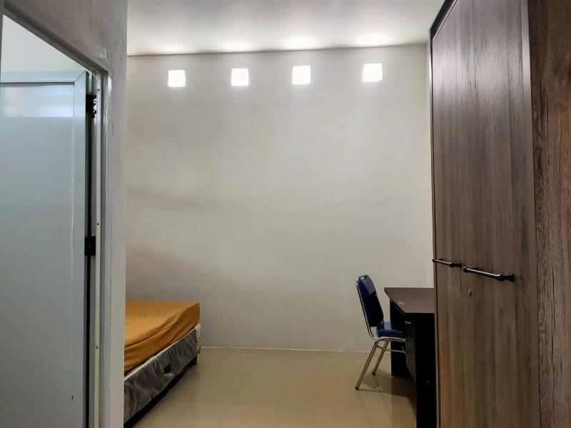 Spot On 92900 Kost 3 Kelor Syariah image
