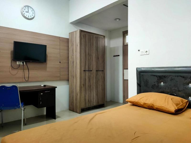 Spot On 92900 Kost 3 Kelor Syariah image