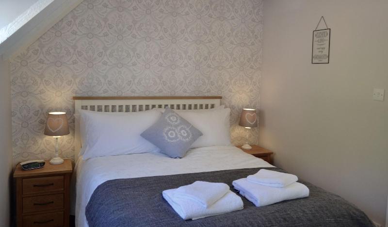 Riverbank Cottage image