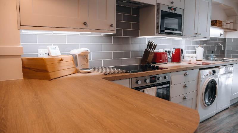 Riverbank Cottage image
