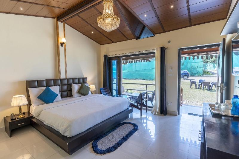 Sol Glow Resort image