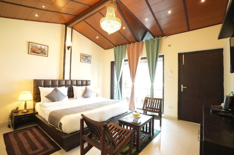 Sol Glow Resort image