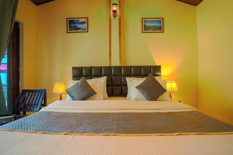 Sol Glow Resort image