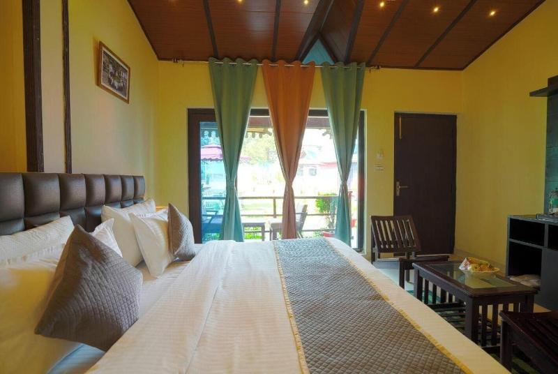 Sol Glow Resort image