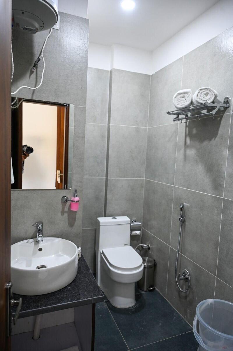 Hotel 7 Heaven image