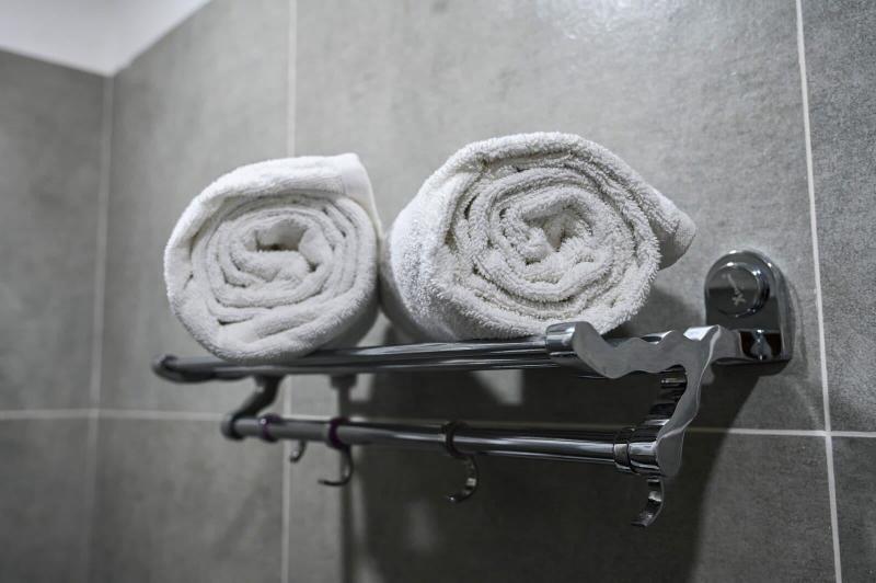 Hotel 7 Heaven image