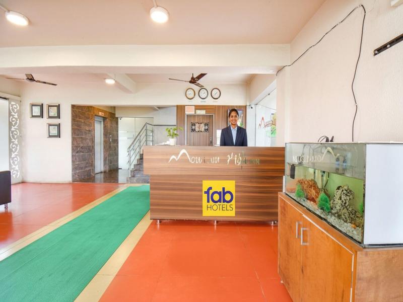 Fabhotel Mountain High Inn image