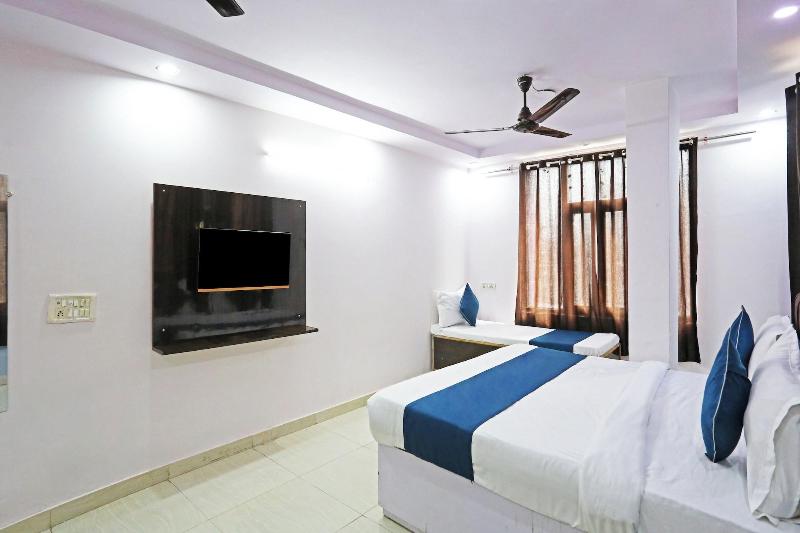Hotel Raaso Inn Laxminagar By Arrow image