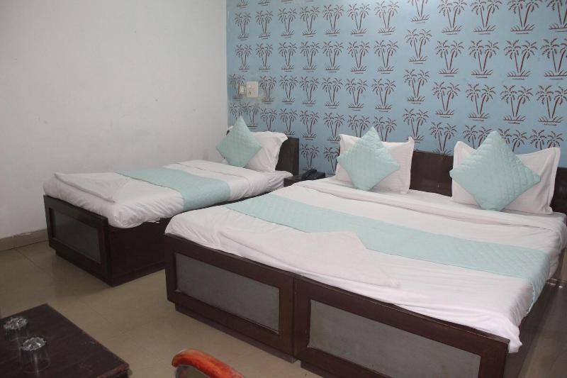 Hotel Shree Continental image