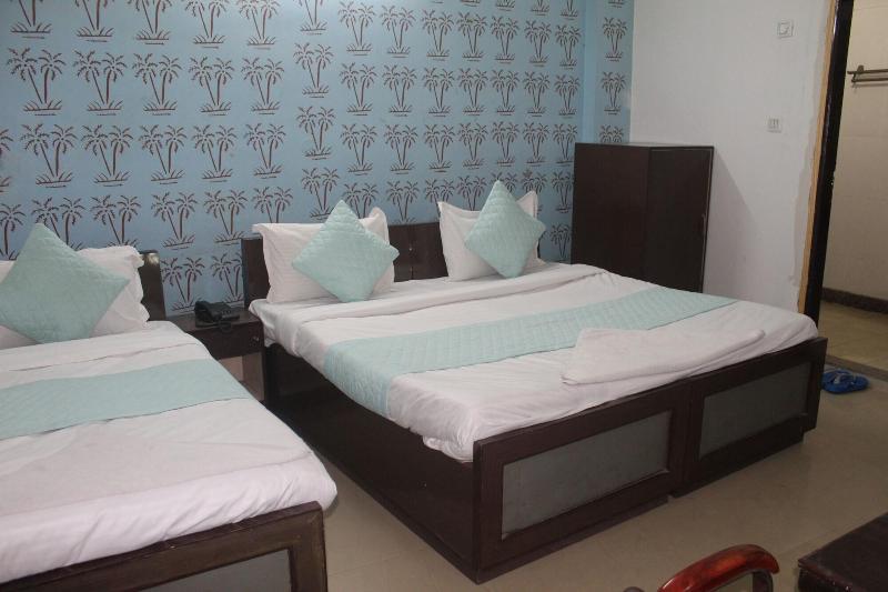 Hotel Shree Continental image