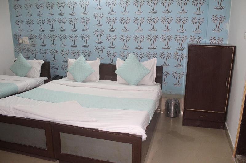 Hotel Shree Continental image