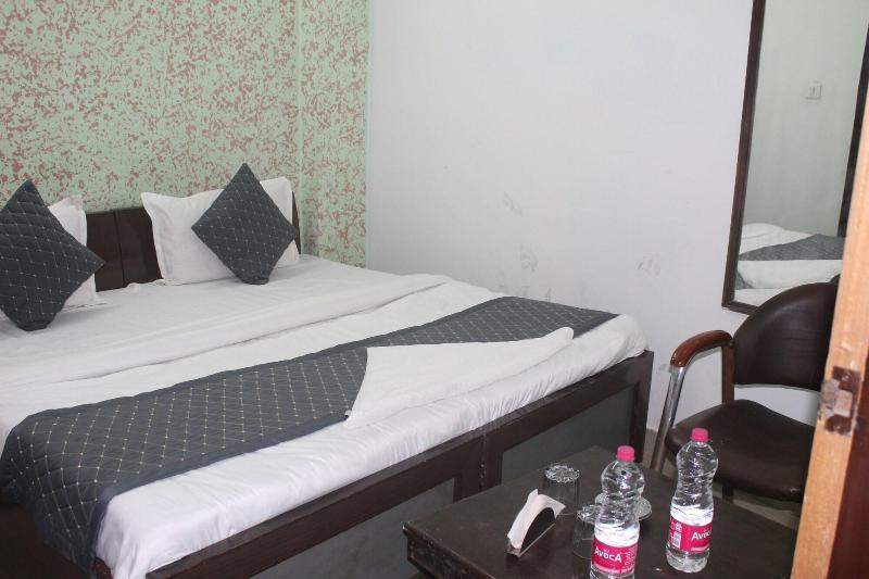 Hotel Shree Continental image