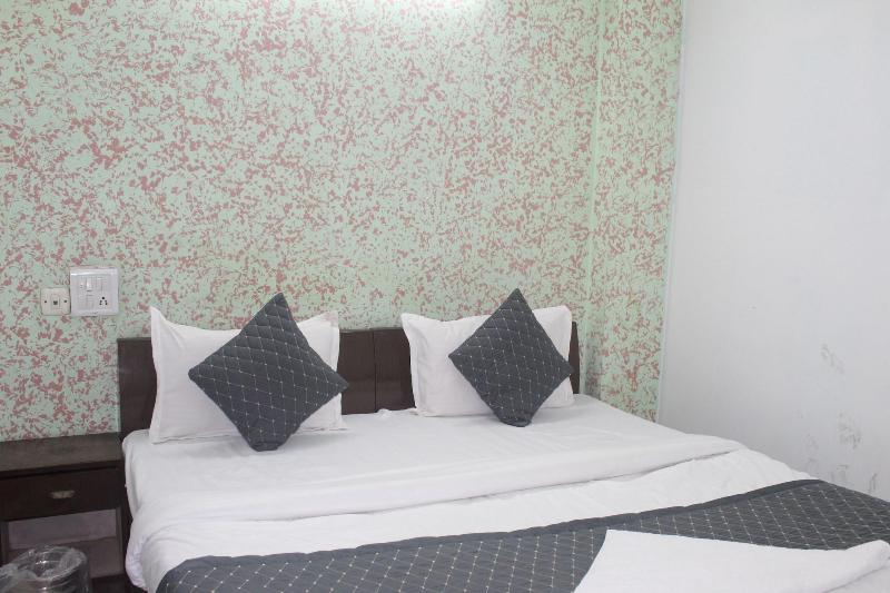 Hotel Shree Continental image