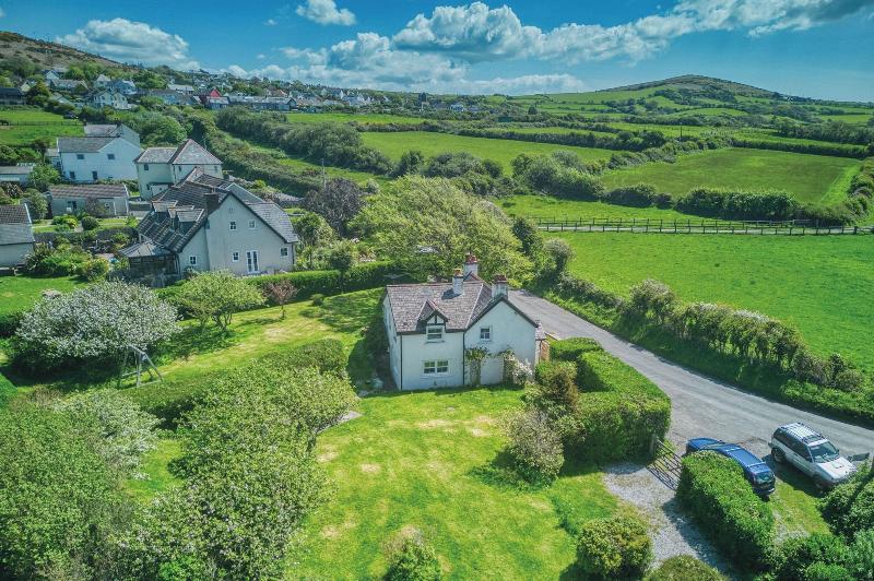 Dollars Cottage 4 Bed Llangennith image