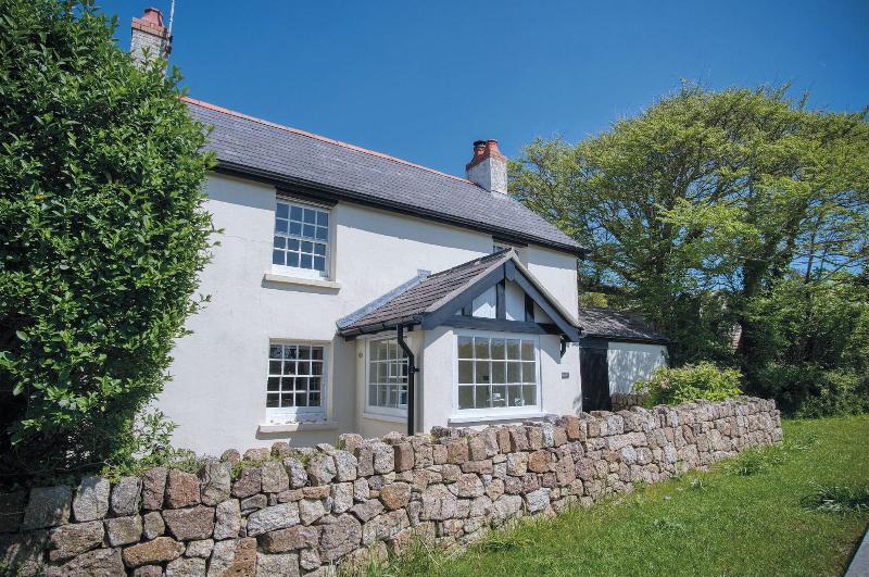 Dollars Cottage 4 Bed Llangennith image