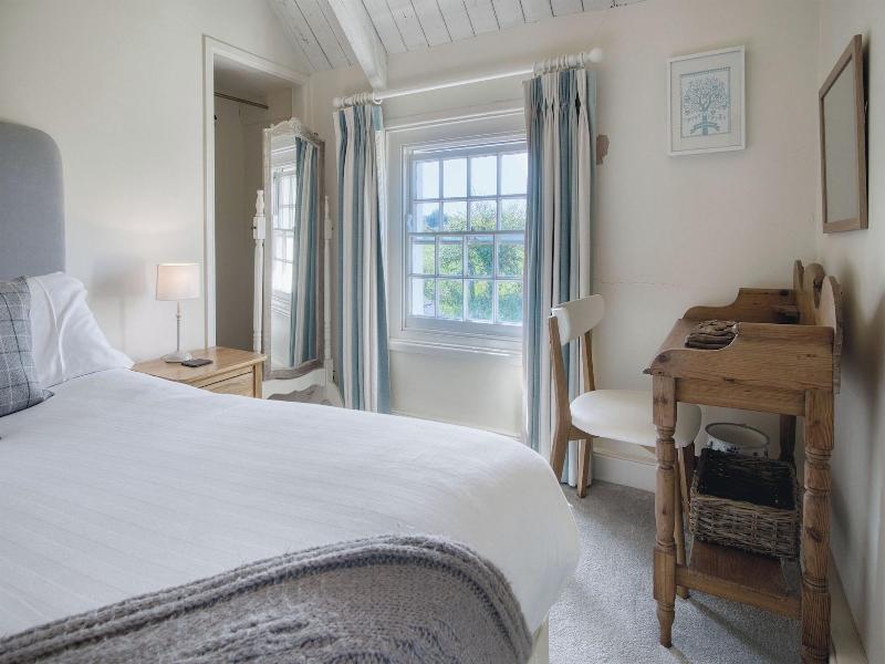Dollars Cottage 4 Bed Llangennith image