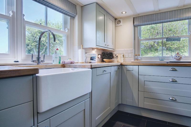 Dollars Cottage 4 Bed Llangennith image