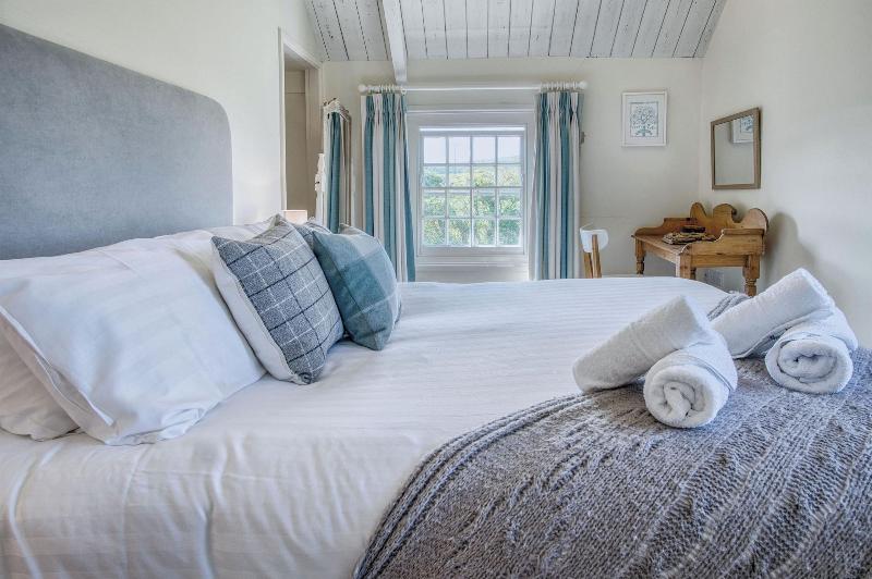 Dollars Cottage 4 Bed Llangennith image