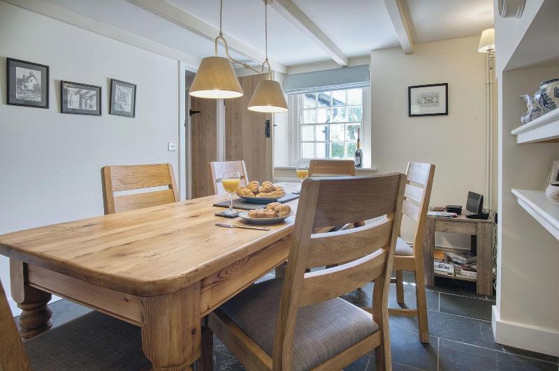 Dollars Cottage 4 Bed Llangennith image