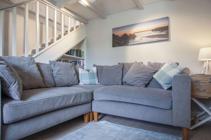 Dollars Cottage 4 Bed Llangennith image