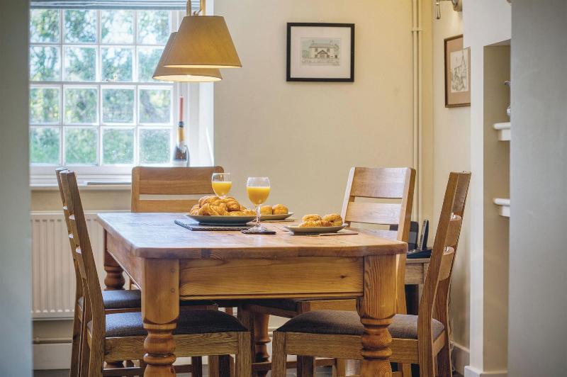 Dollars Cottage 4 Bed Llangennith image