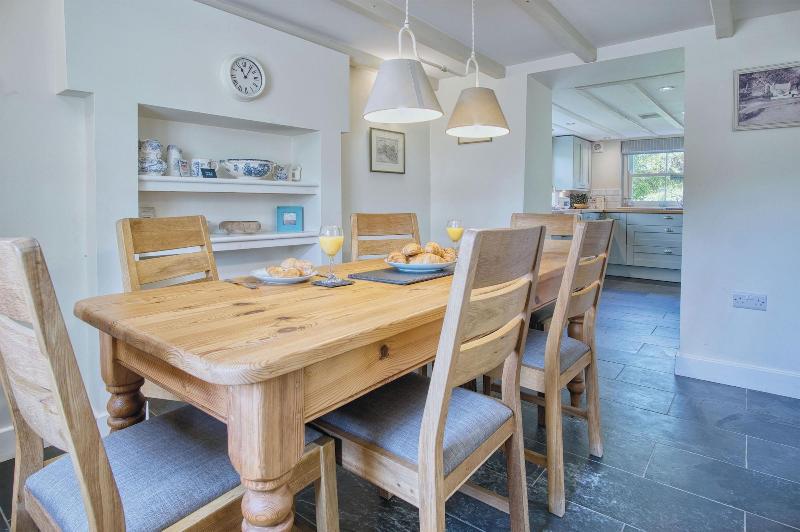 Dollars Cottage 4 Bed Llangennith image