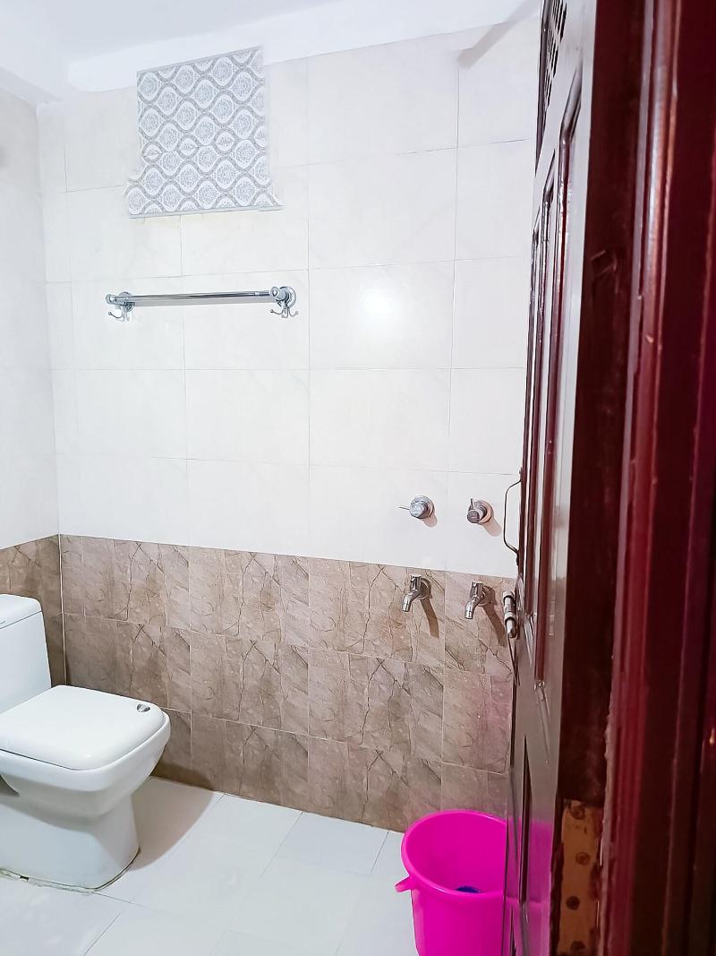 Roomshala 118 Hotel Acclaim 7 Sky image
