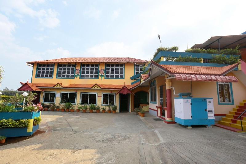 Dream Land Hill Residency