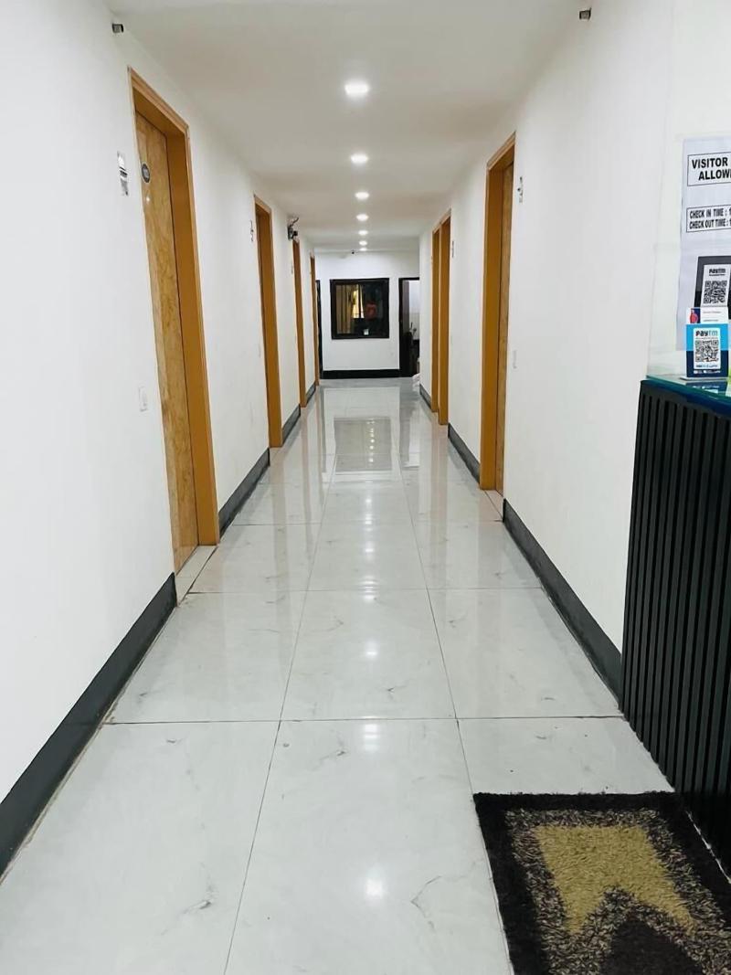 Hotel Rasso Inn Tuglakabad Extn image