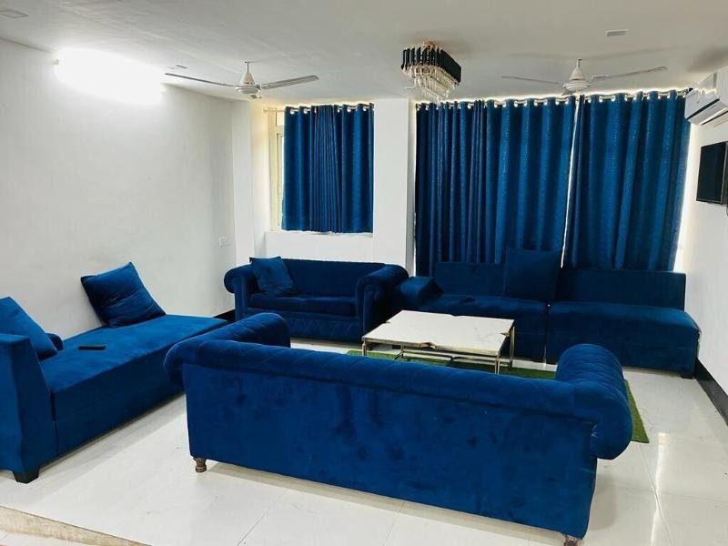 Hotel Rasso Inn Tuglakabad Extn image