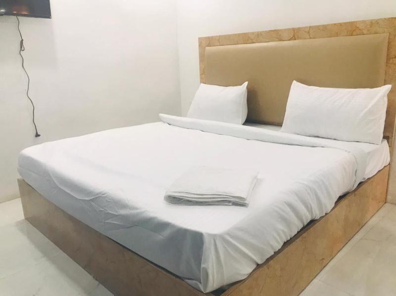 Hotel Rasso Inn Tuglakabad Extn image