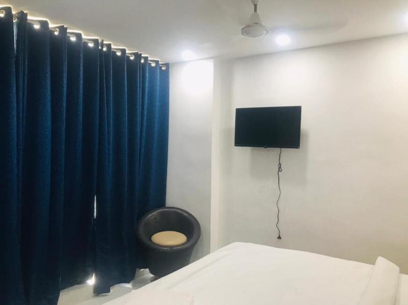 Hotel Rasso Inn Tuglakabad Extn image