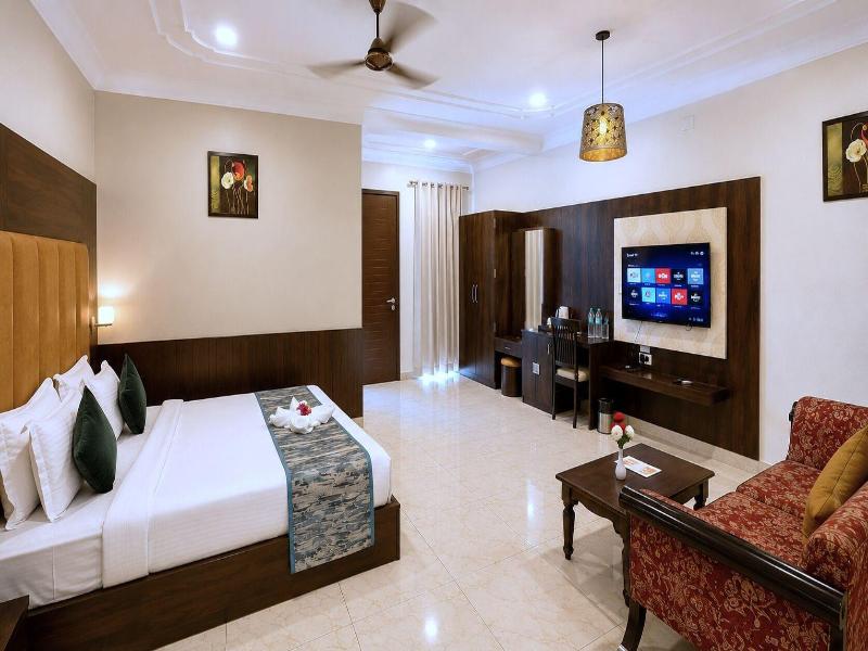 Red Tullip Md Valley Resort And Spa image
