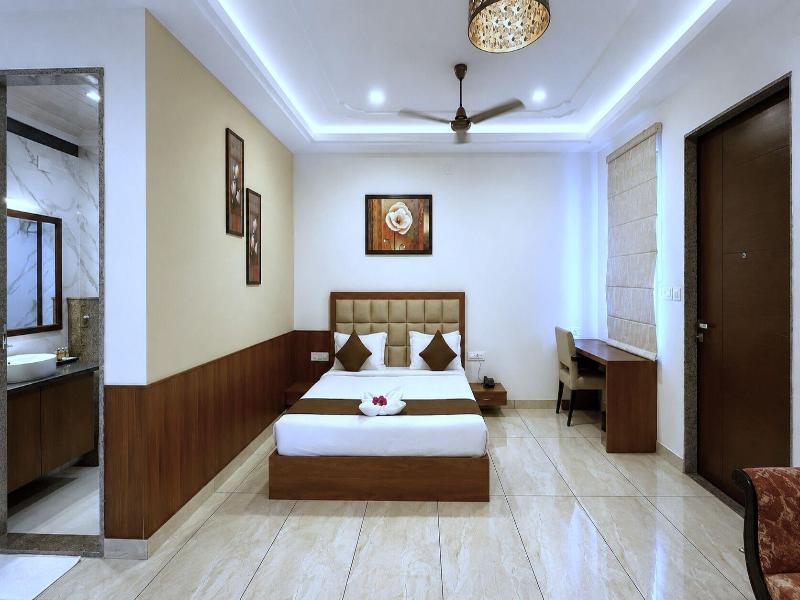 Red Tullip Md Valley Resort And Spa image