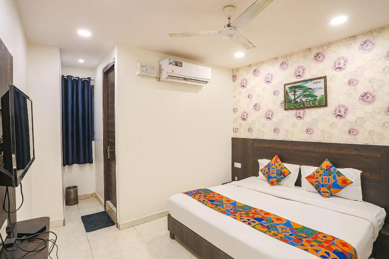 Fabhotel Royal Galaxy I image