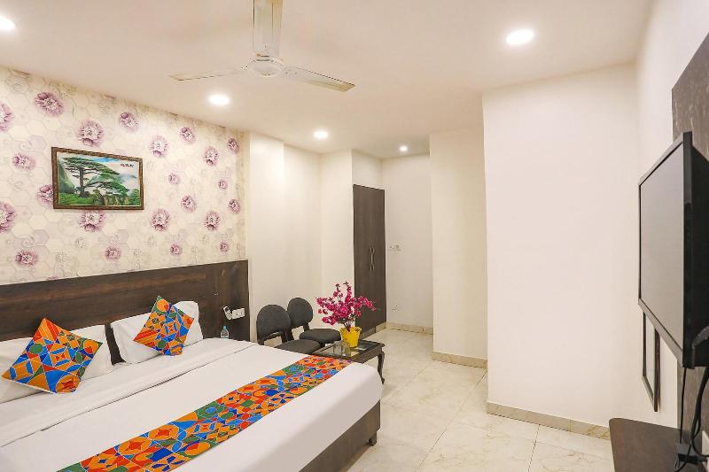 Fabhotel Royal Galaxy I image