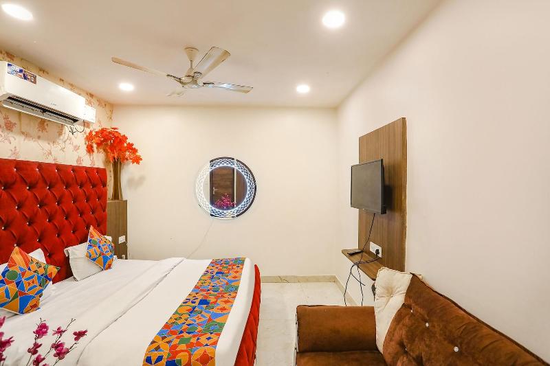 Fabhotel Royal Galaxy I image