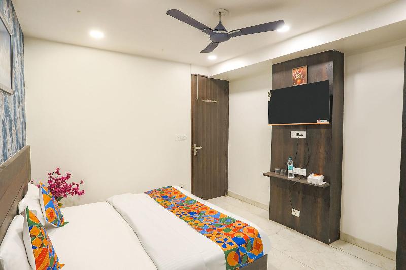 Fabhotel Royal Galaxy I image