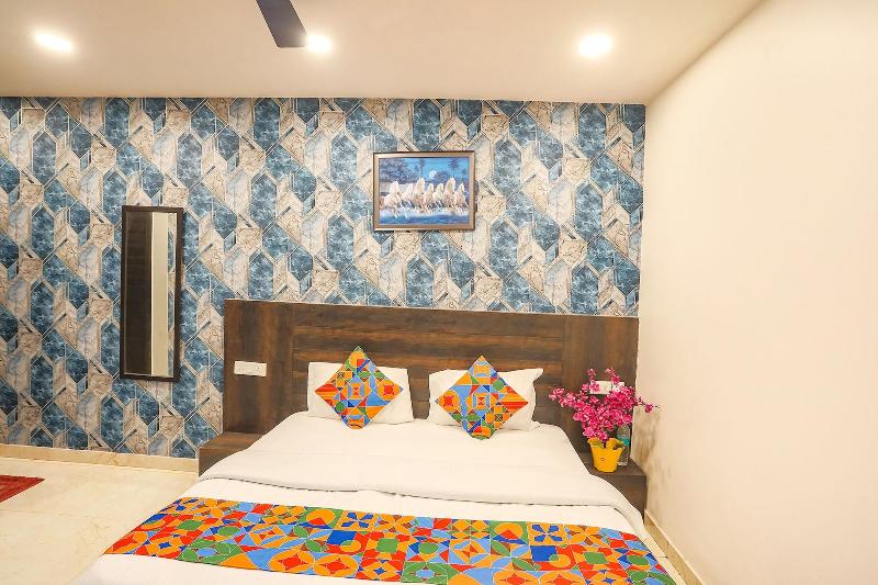 Fabhotel Royal Galaxy I image