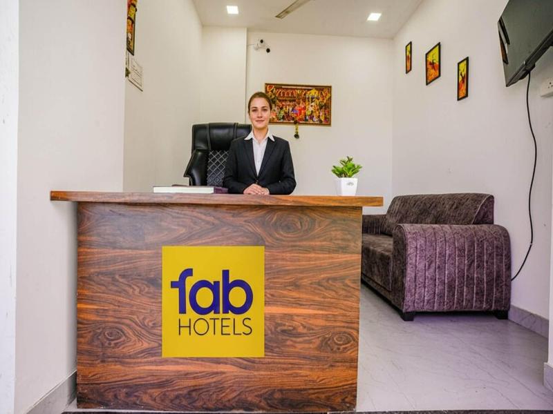 Fabhotel Crystal Inn image