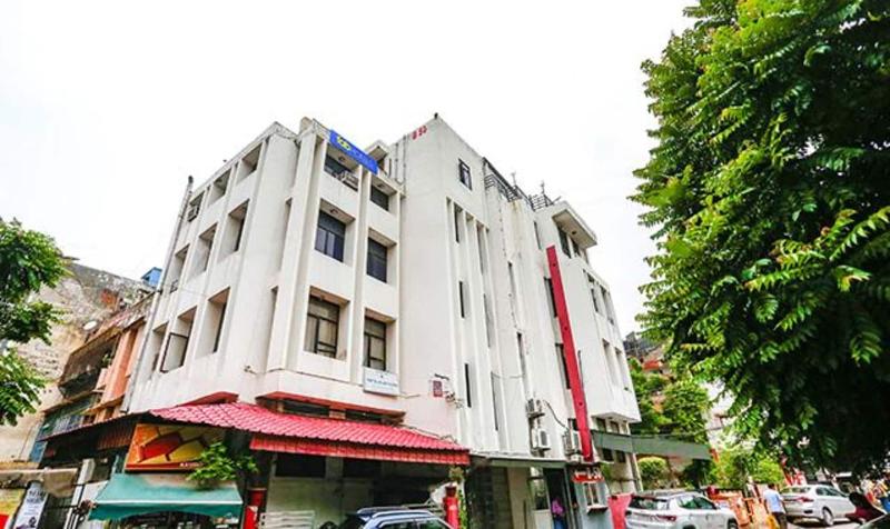 Fabhotel Blue Moon Home Stay image