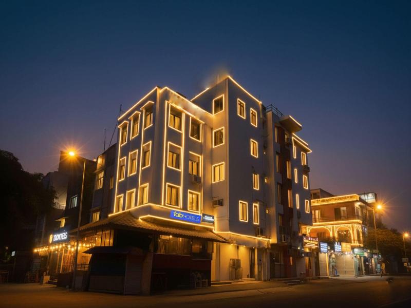 Fabhotel Blue Moon Home Stay image