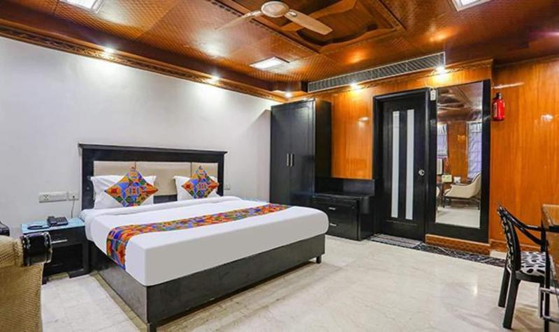 Fabhotel Blue Moon Home Stay image