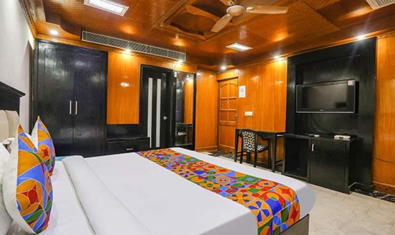 Fabhotel Blue Moon Home Stay image